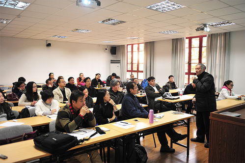 我校教師在教育信息化應(yīng)用技術(shù)專題研修中榮獲佳績